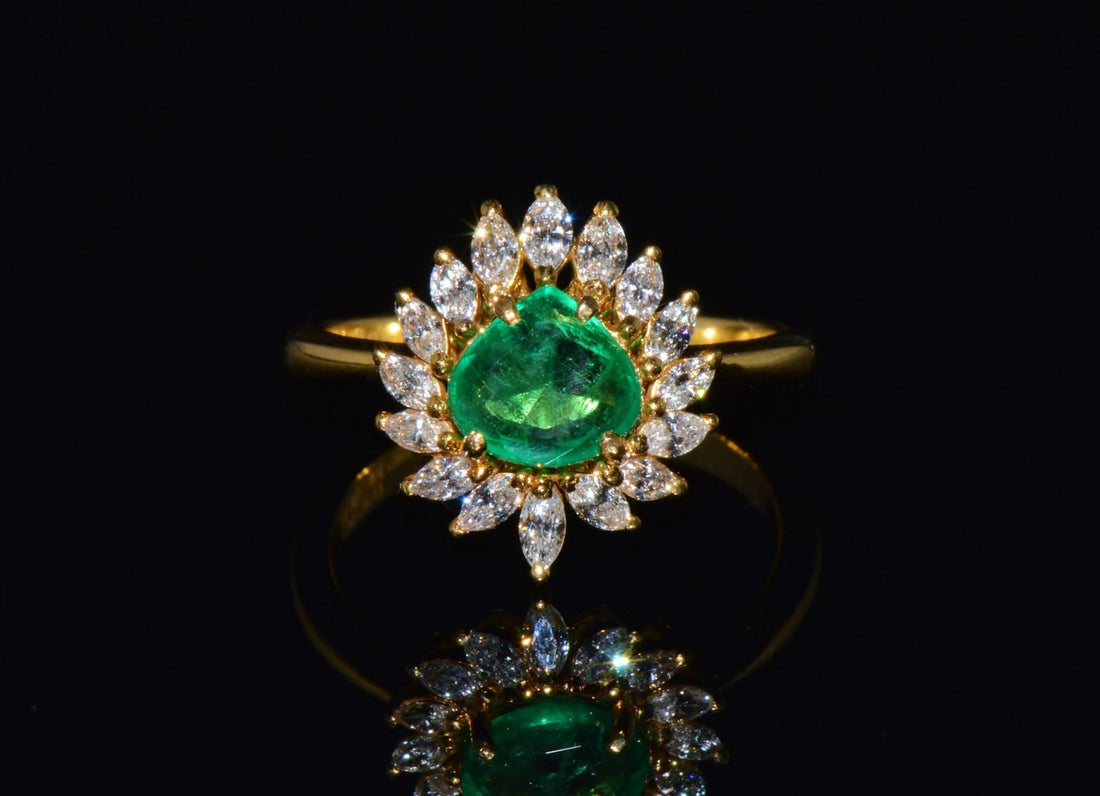 Certified Natural 1.96CTS VS F Diamond Emerald 18K Solid Gold Cluster Ring