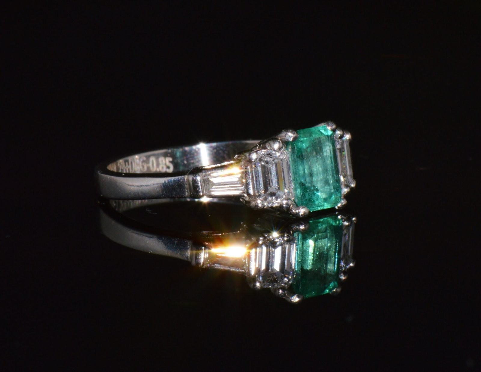 Certified Natural 2.08CTS VS F Diamond Emerald Platinum Five Stone Ring