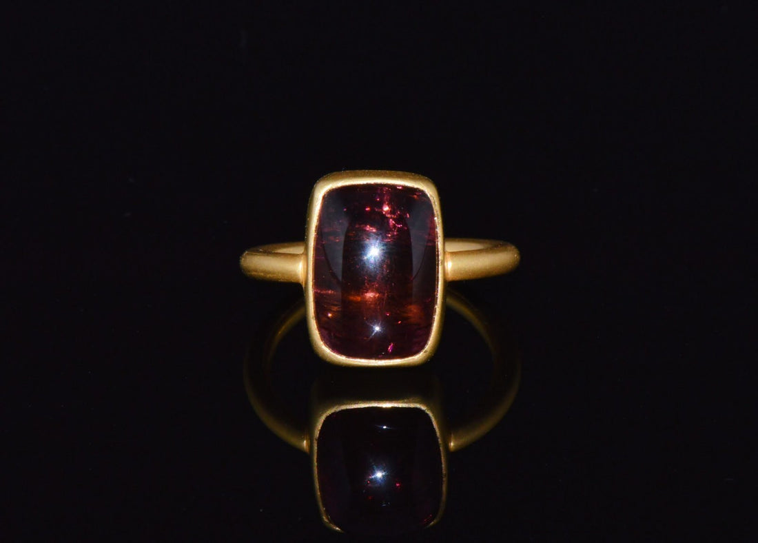 Certified Natural 9.75Cts Rubellite Tourmaline 18K Solid Gold Bezel Stacking Ring