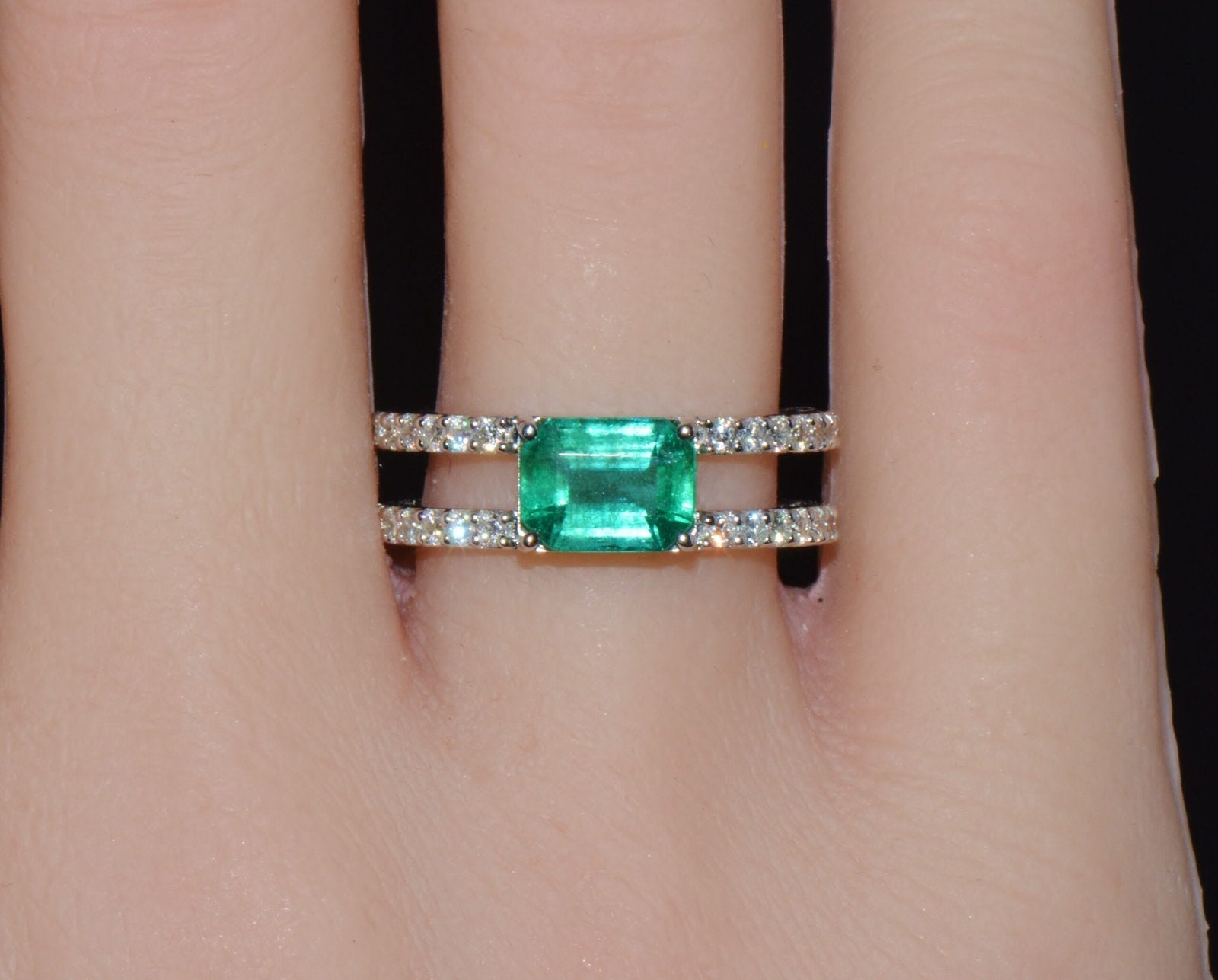 Certified Natural 1.84CTS Emerald & Diamond 18K White Gold Double Shank Ring