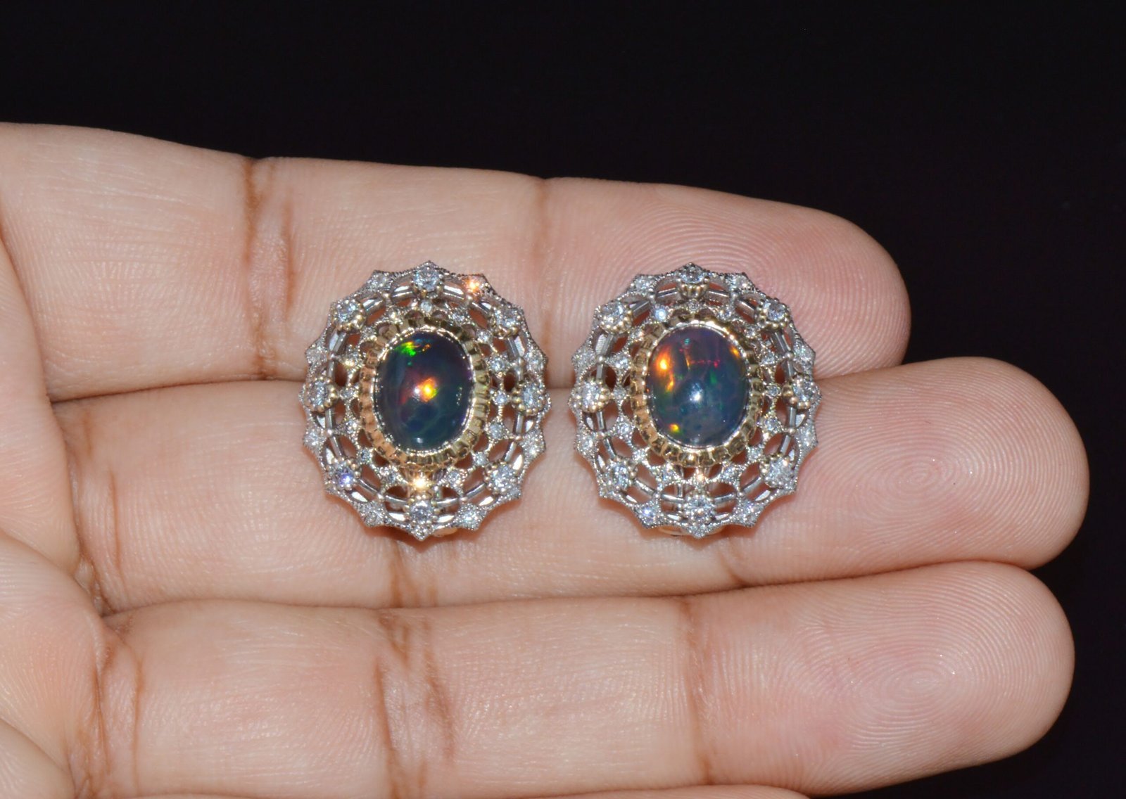 Certified Natural 4.41Cts VS F Diamond Black Opal 18K Solid Gold Cocktail Earrings