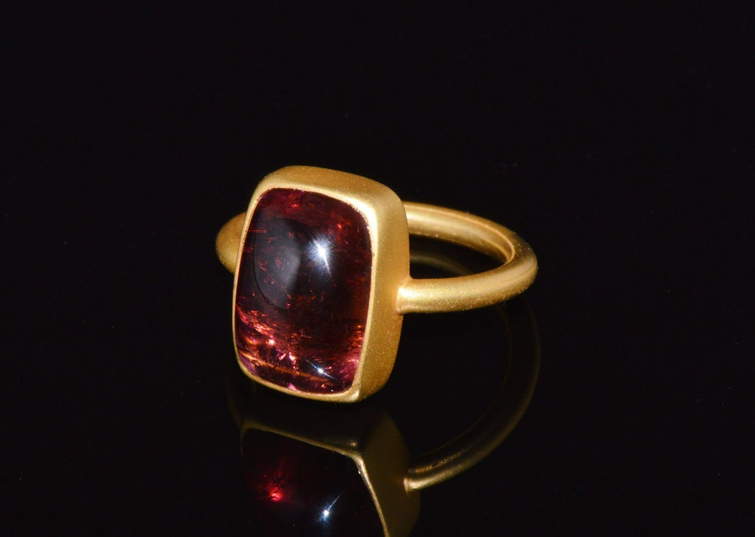 Certified Natural 9.75Cts Rubellite Tourmaline 18K Solid Gold Bezel Stacking Ring