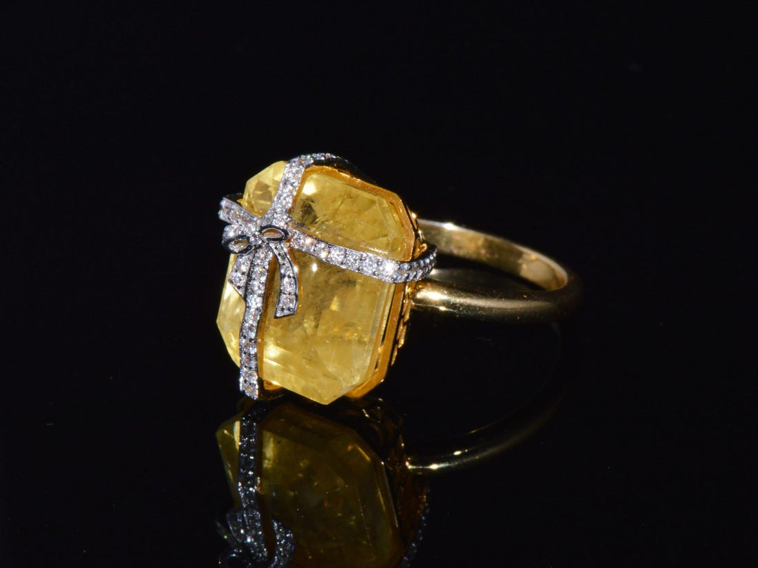 GIA Certified Natural 17.57Cts VS F Diamond Yellow Ceylon Sapphire 18K Solid Gold Gift Box Ring