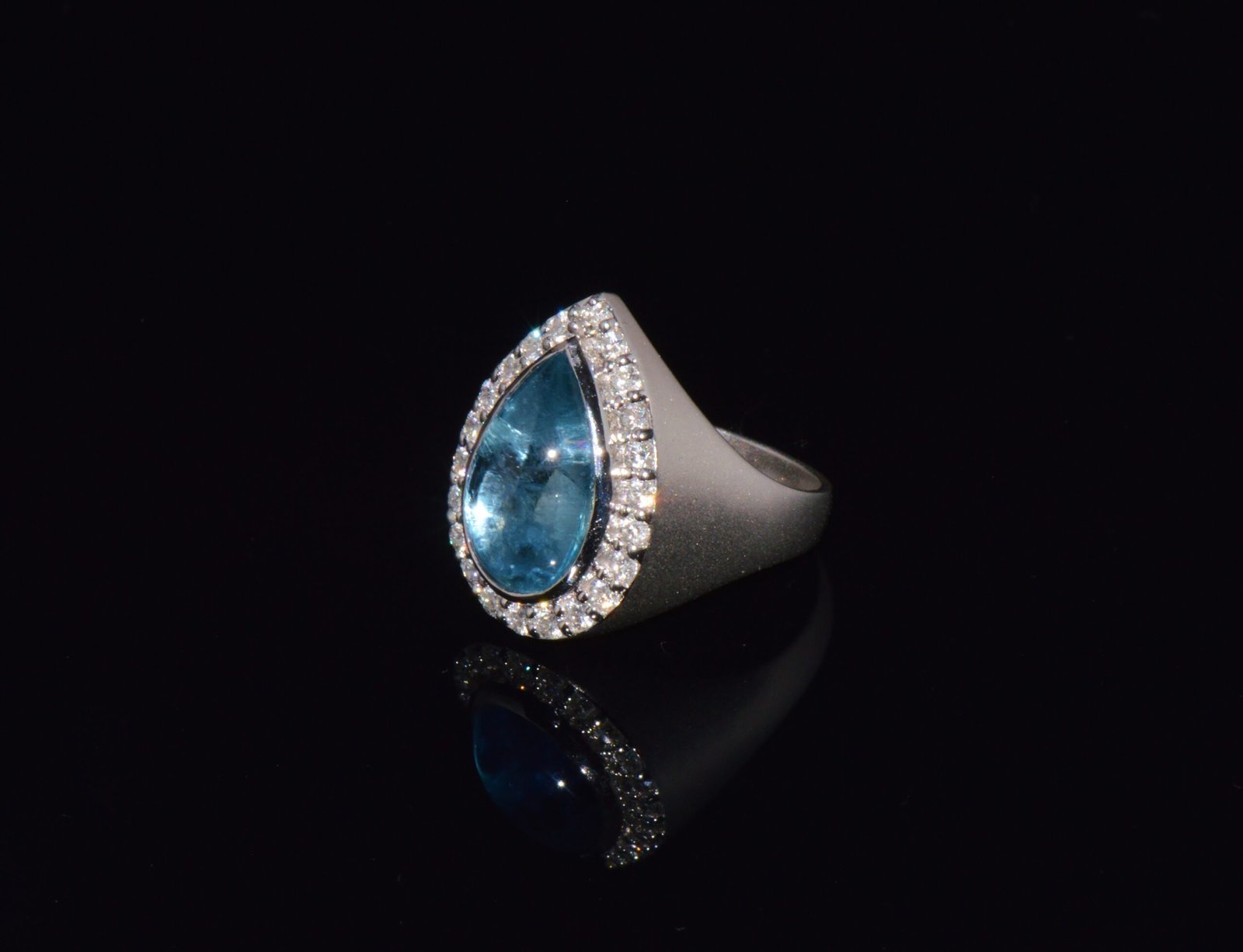 Certified Natural 6.19Cts VS F Diamond Aquamarine 18K Solid Gold Cocktail Halo Ring