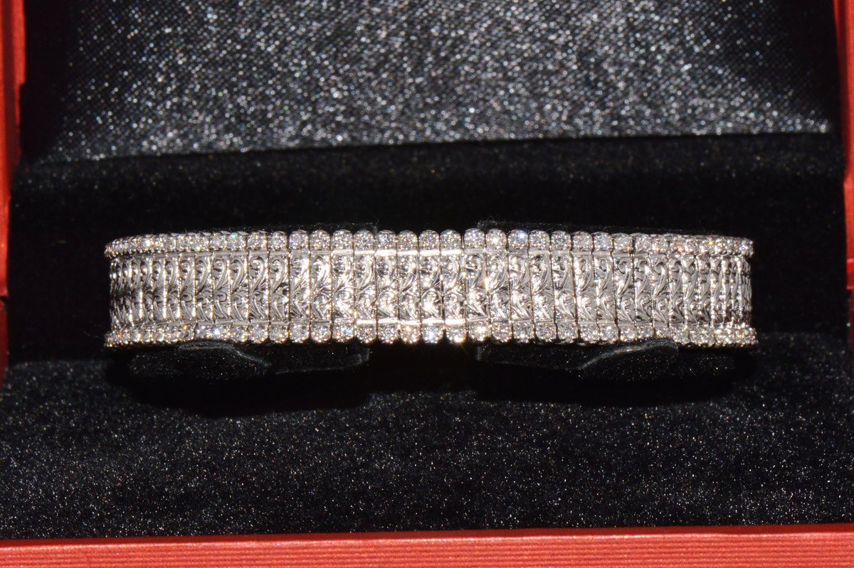 Authentic Roberto Coin 18K White Gold 2.08Cts Natural Diamond Flexible Link Bracelet