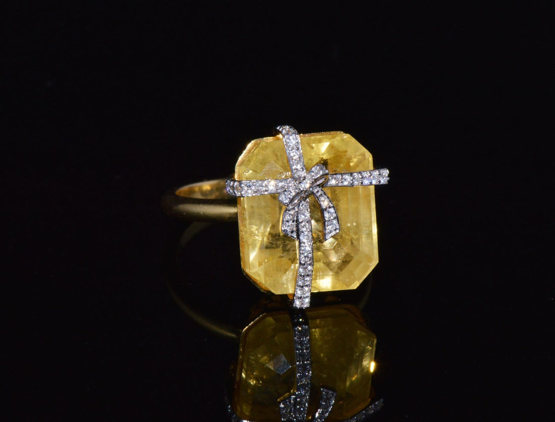 GIA Certified Natural 17.57Cts VS F Diamond Yellow Ceylon Sapphire 18K Solid Gold Gift Box Ring
