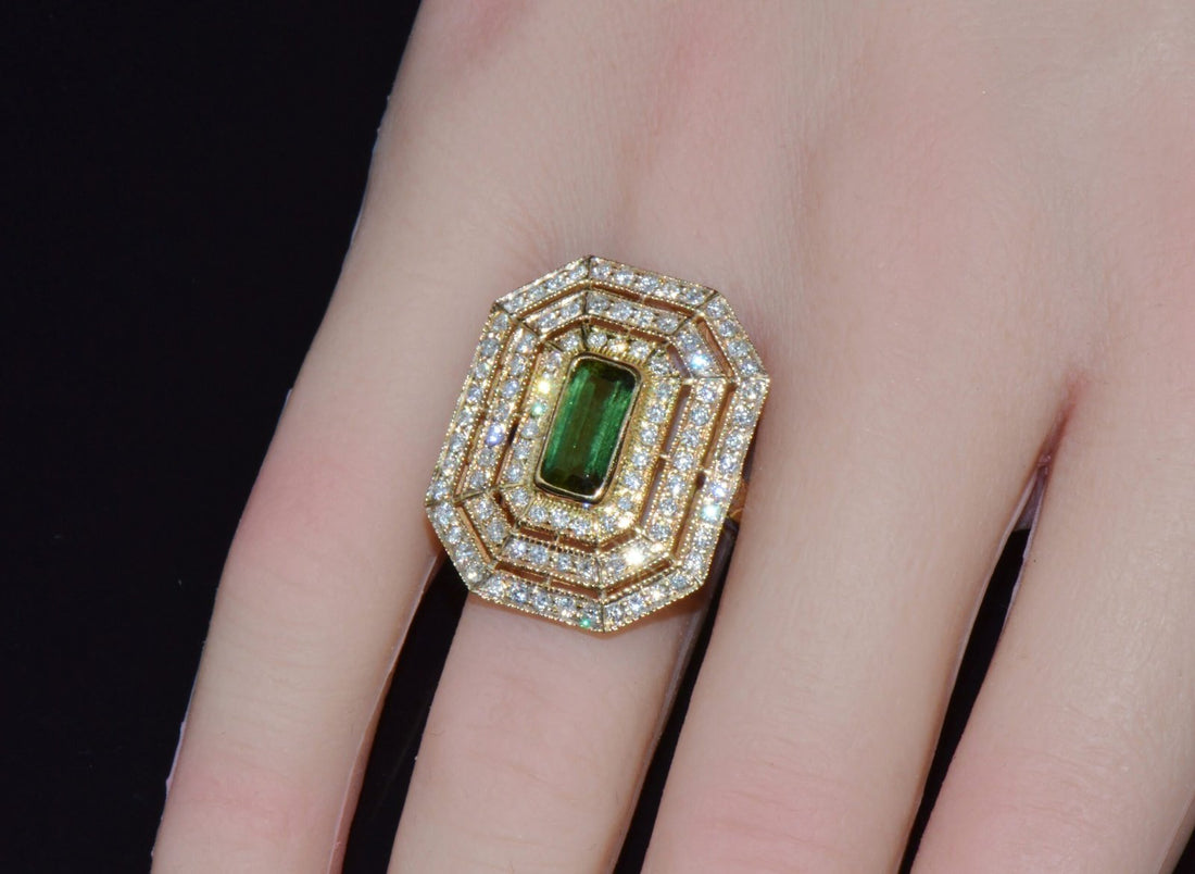 Certified Natural 2.82CTS VS F Diamond Green Tourmaline 750 18K Solid Gold Milgrain Cocktail Ring