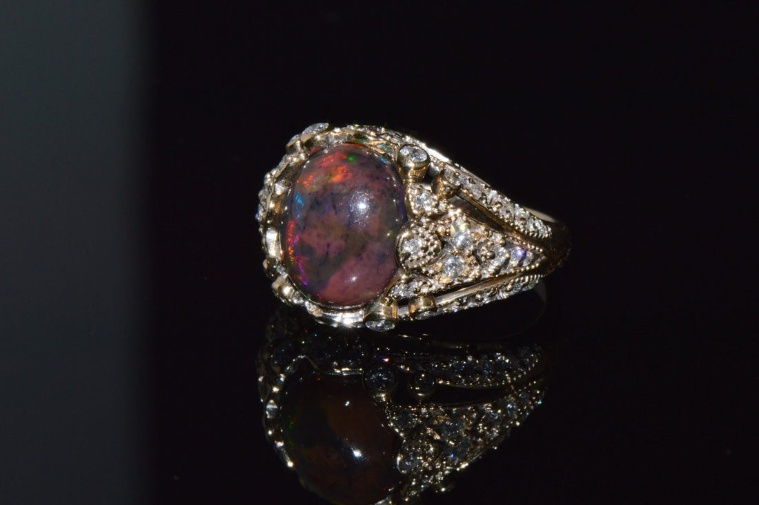 Certified Natural 2.75Cts VS F Diamond Black Opal 18K Solid Gold Bombay Dome Ring