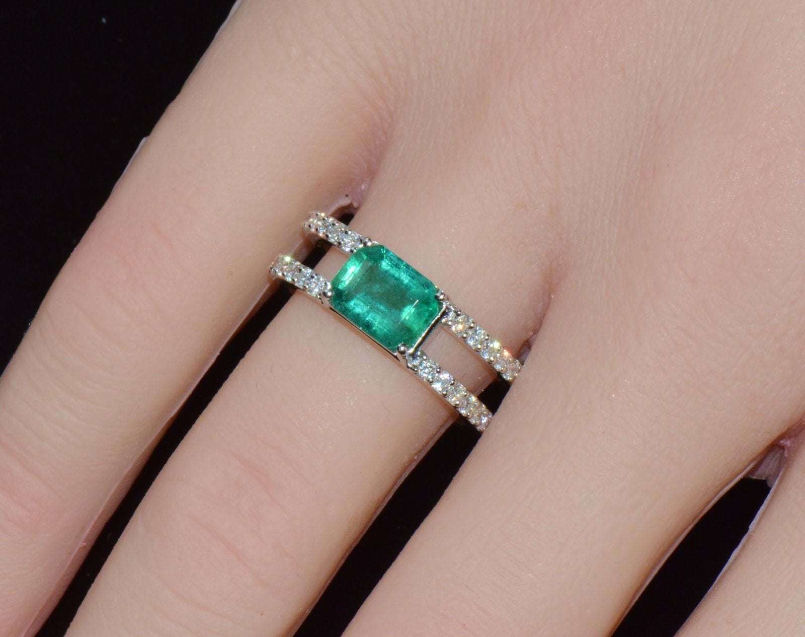Certified Natural 1.84CTS Emerald & Diamond 18K White Gold Double Shank Ring