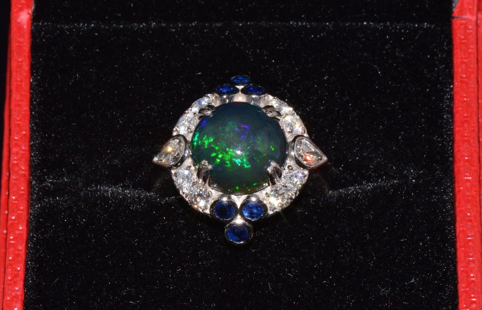 Certified Natural 4.18CTS VS F Diamond Opal Sapphire 18K Solid Gold Cocktail Ring
