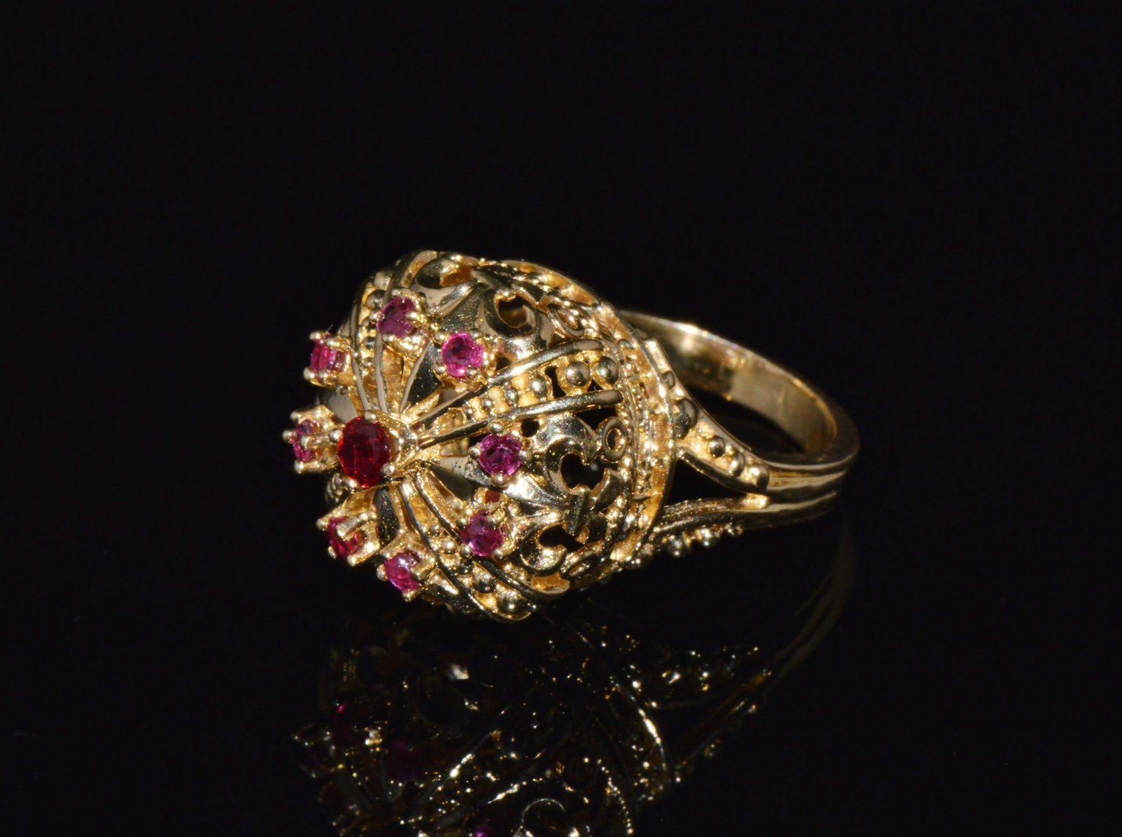 Vintage Franklin Mint Natural Ruby 18K 750 Solid Gold Etruscan Crown Dome Ring