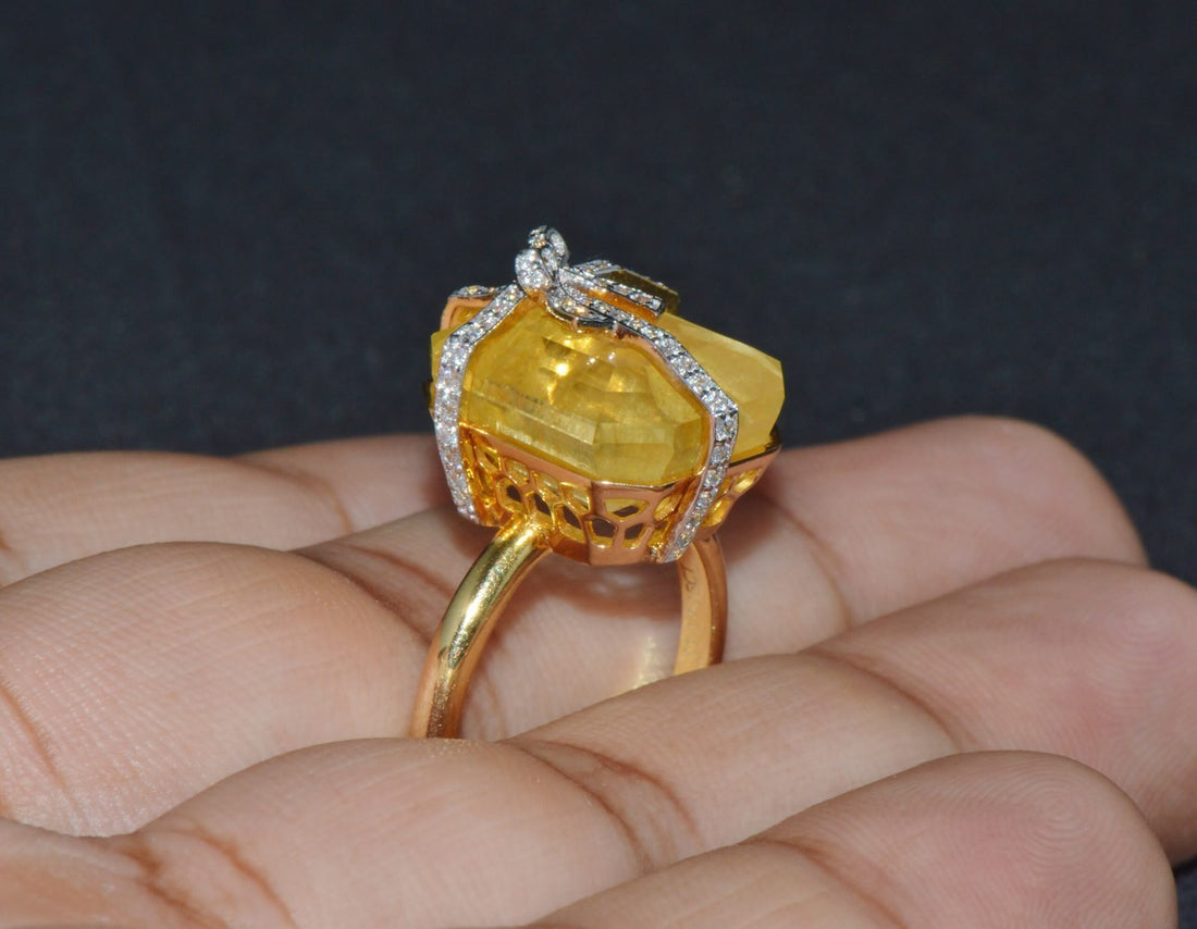 GIA Certified Natural 17.57Cts VS F Diamond Yellow Ceylon Sapphire 18K Solid Gold Gift Box Ring