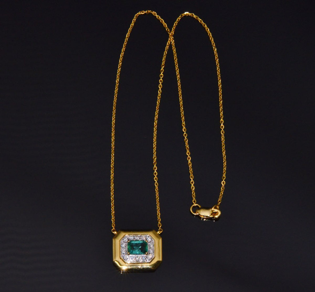 GIA Certified Natural 1.76Cts Emerald Diamond 18K Solid Gold Necklace