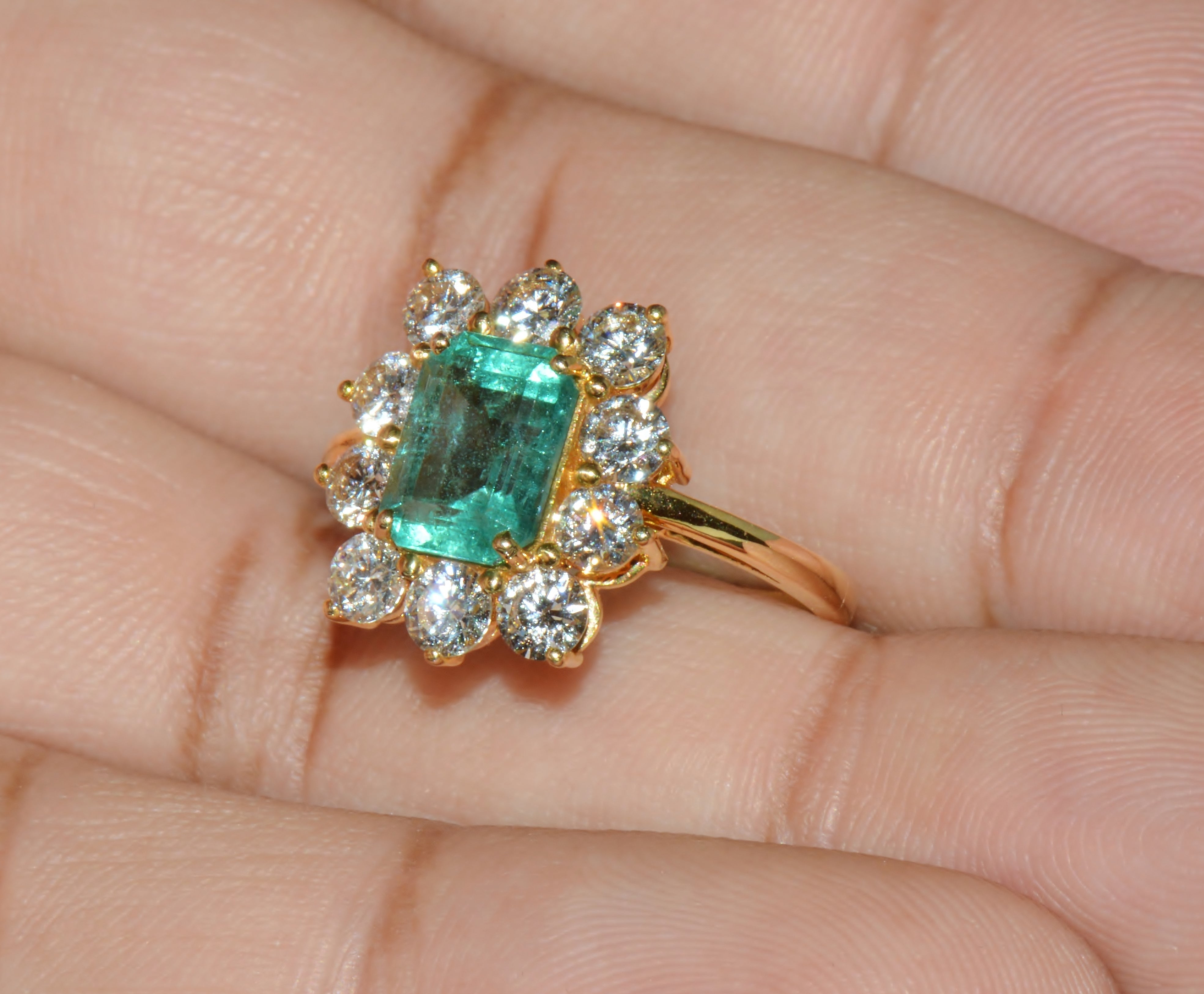 Certified Natural 2.73CTS Diamond Emerald 18K Gold Dinner Halo Ring