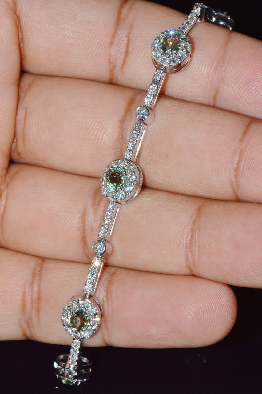 Certified Natural 6.74CTS VS F Diamond Green Sapphire 18K Solid Gold Tennis Stacking Bracelet