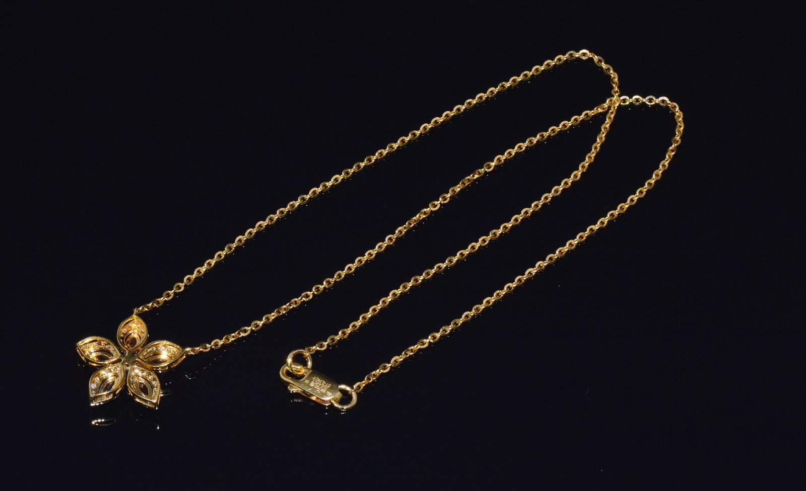 Certified Natural 1.23CTS Pink Sapphire & Diamond Floral Solid 18K Yellow Gold Necklace