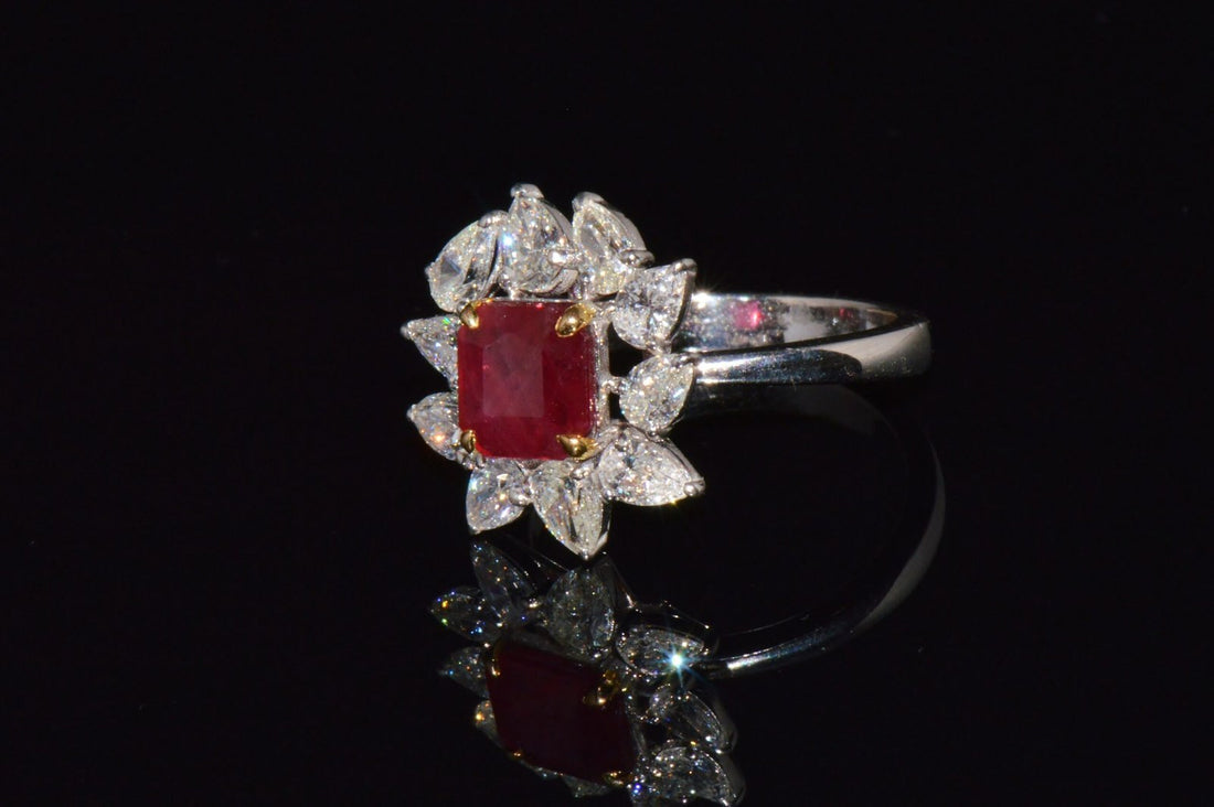 GIA Certified Natural 3.38Cts Madagascar Ruby Diamond Solid 18K Gold Cocktail Ring