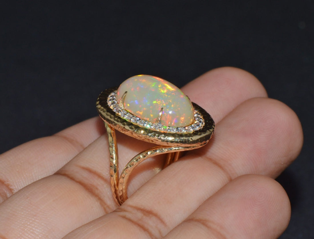 Certified Natural 7.44Cts VS F Diamond Opal Cocktail Halo Hammered 18K Solid Gold Ring