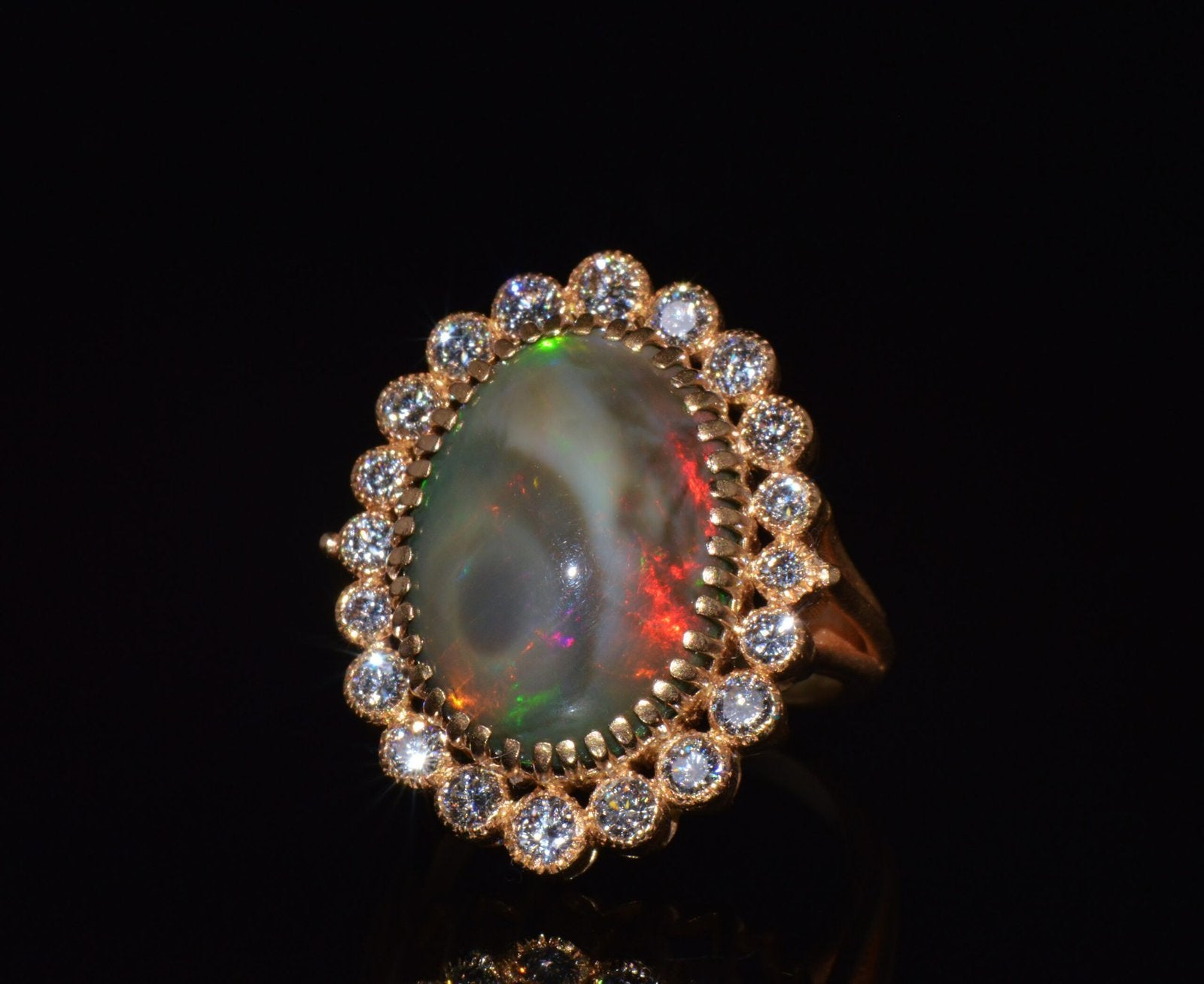 Certified Natural 9.25Cts VS F Diamond Opal 750 18K Solid Gold Cocktail Halo Milgrain Ring