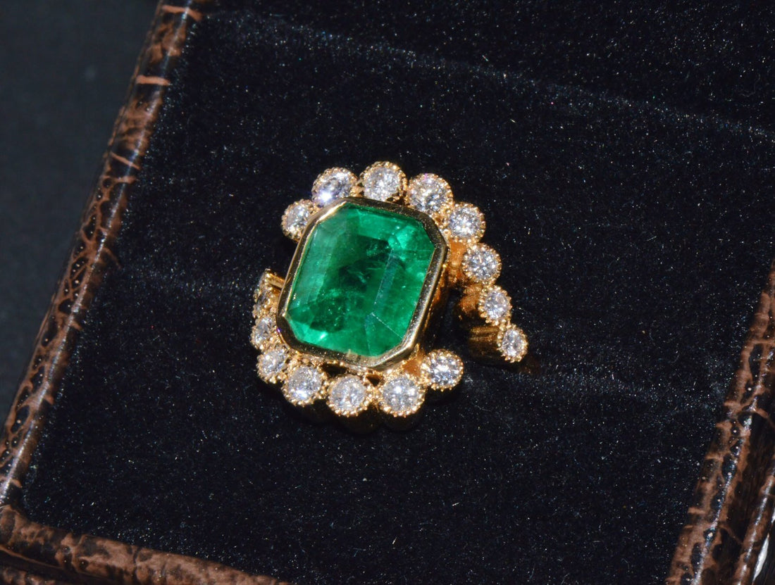 GIA Certified Natural 4.83CTS VS F Diamond Emerald 18K Solid Gold Bypass Ring