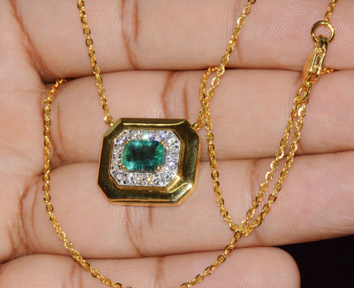 GIA Certified Natural 1.76Cts Emerald Diamond 18K Solid Gold Necklace