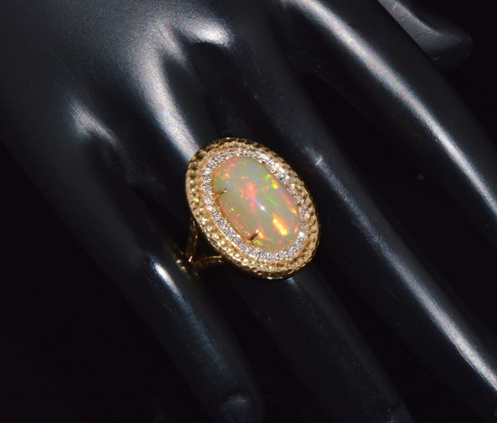 Certified Natural 7.44Cts VS F Diamond Opal Cocktail Halo Hammered 18K Solid Gold Ring