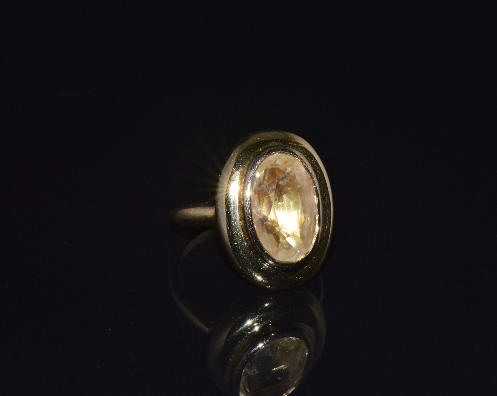 GIA Certified Natural 6.80cts Ceylon Yellow Sapphire 18K Solid Gold Bezel Dome Puff Ring
