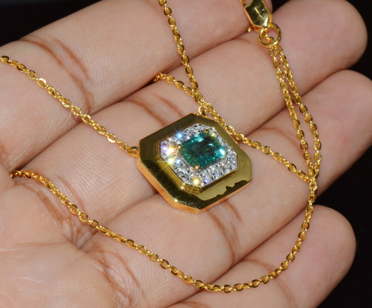 GIA Certified Natural 1.76Cts Emerald Diamond 18K Solid Gold Necklace