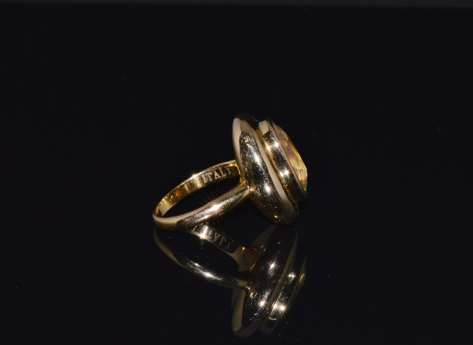 GIA Certified Natural 6.80cts Ceylon Yellow Sapphire 18K Solid Gold Bezel Dome Puff Ring