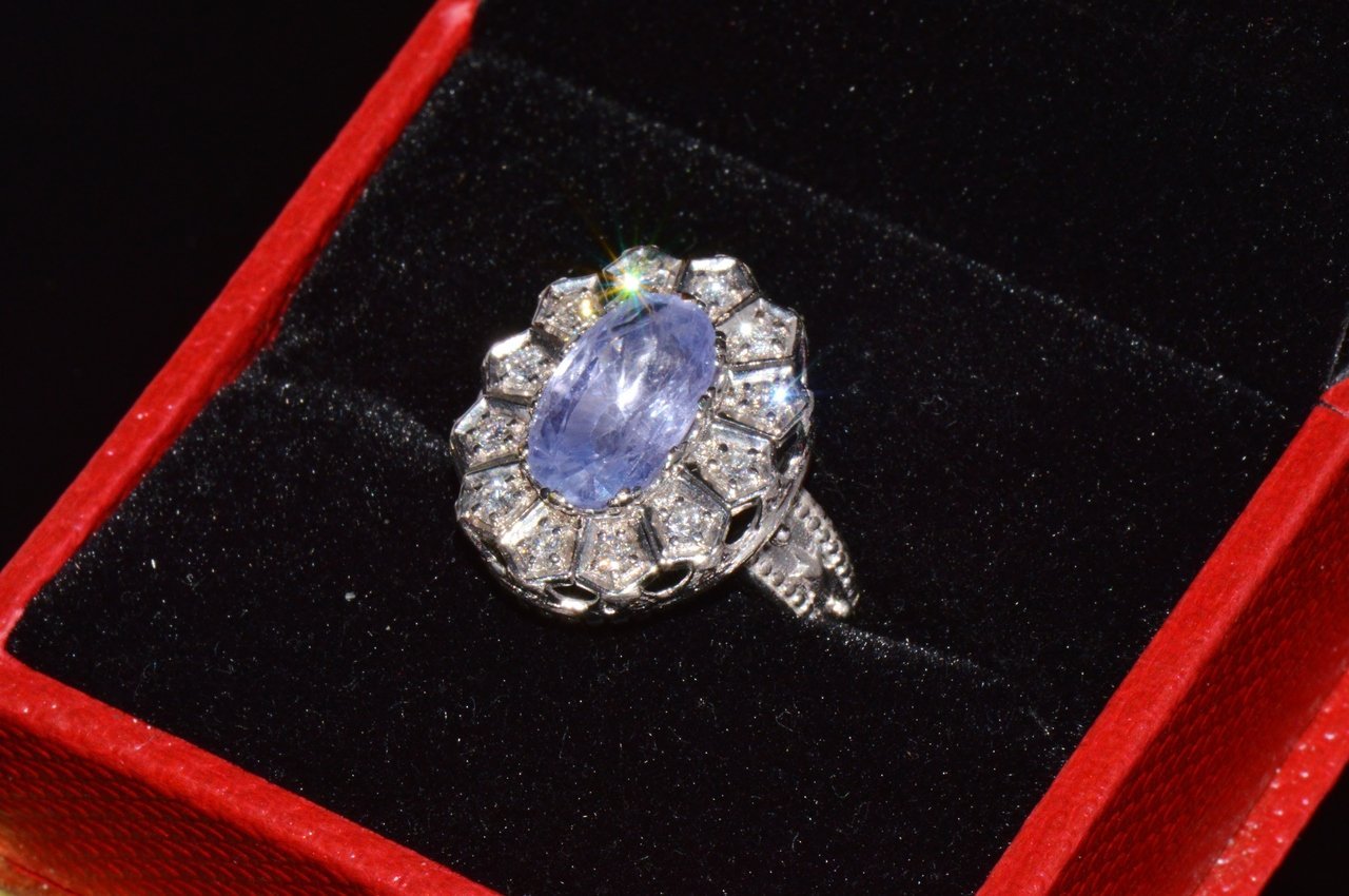GIA Certified Natural 4CTS VS F Diamond No Heat Violet Sapphire 18K Gold Art Deco Etruscan Halo Ring