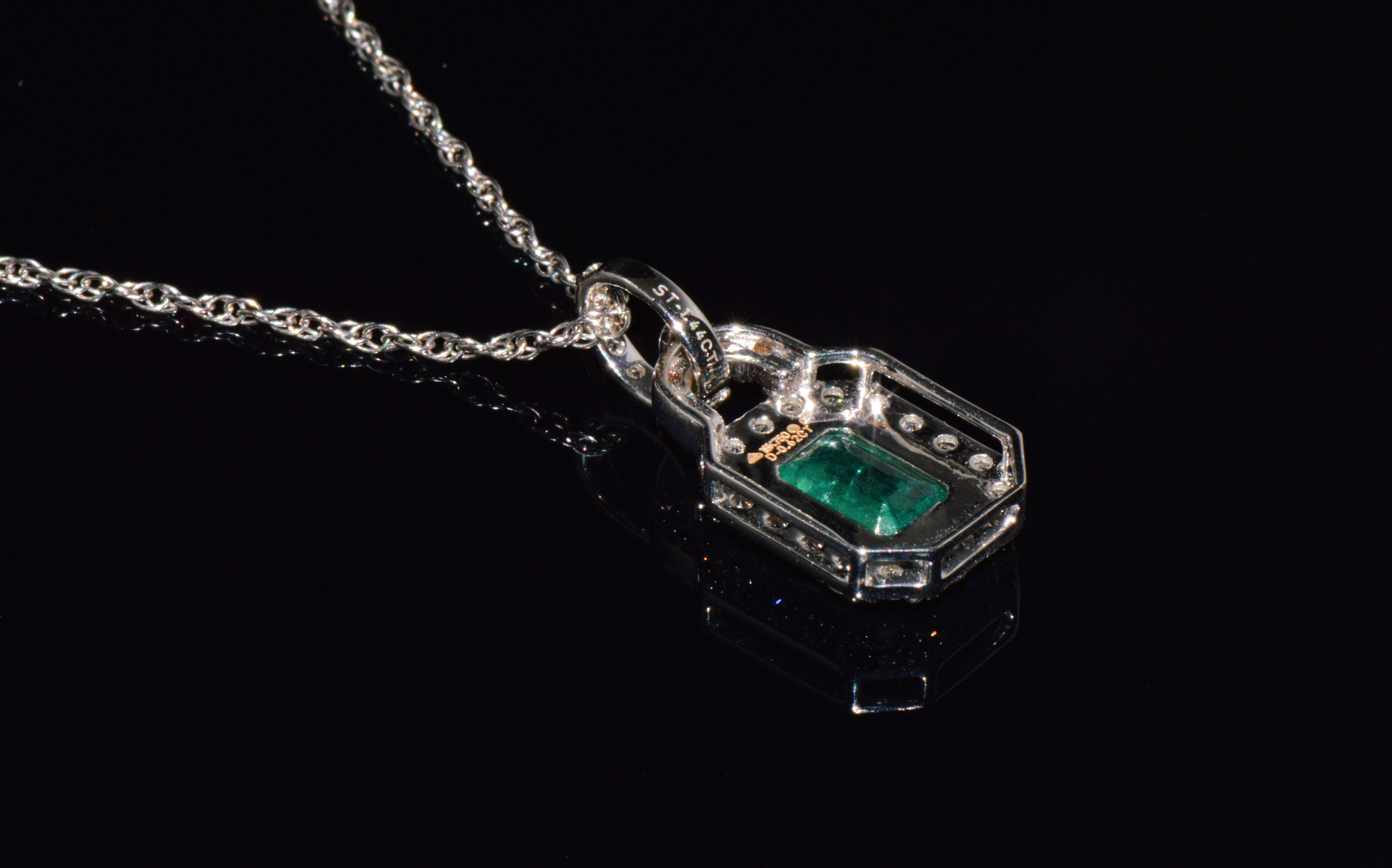 Certified Natural 2.06CTS Emerald & Diamond 18K White Gold Pendant Charm
