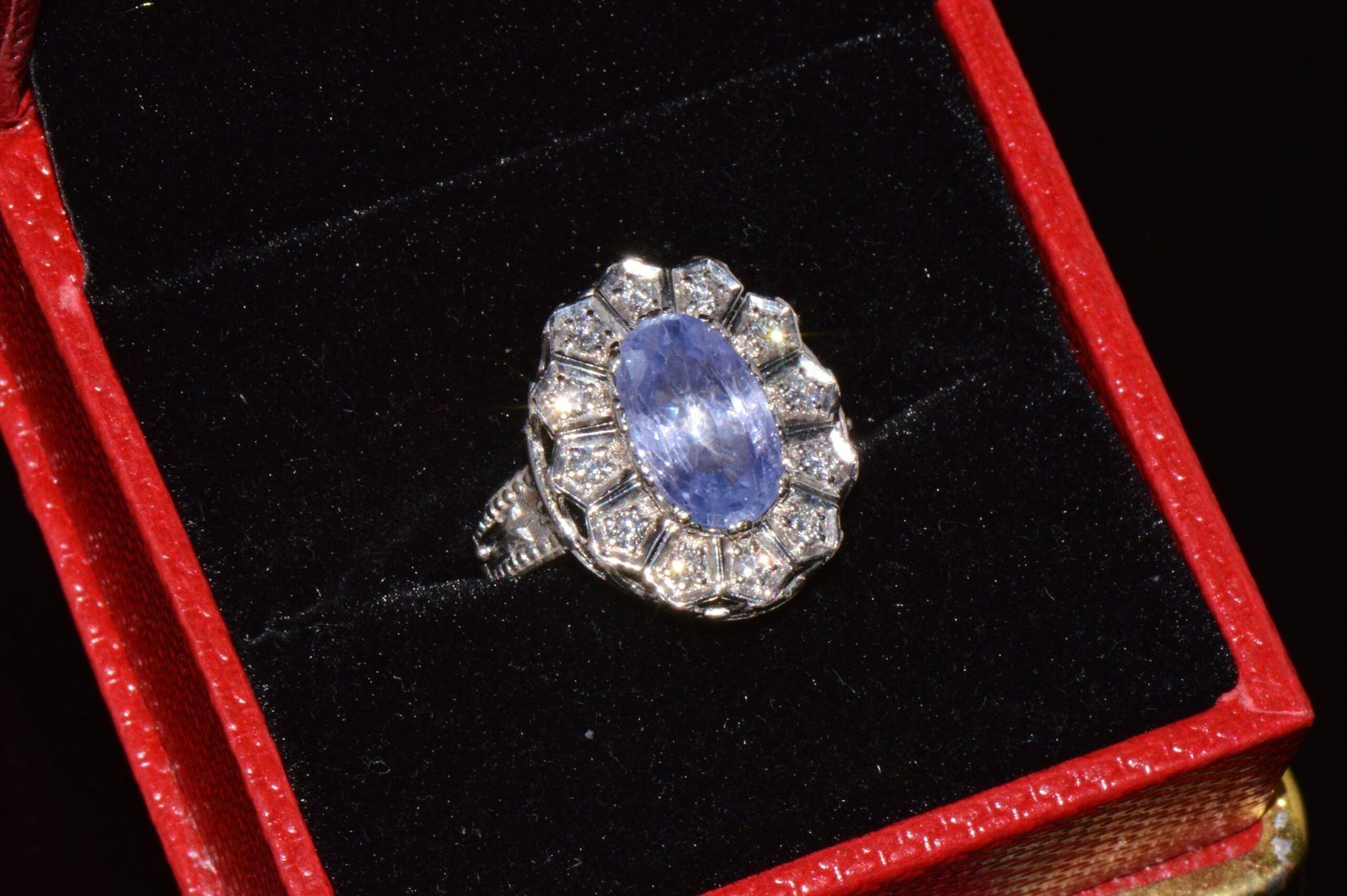 GIA Certified Natural 4CTS VS F Diamond No Heat Violet Sapphire 18K Gold Art Deco Etruscan Halo Ring