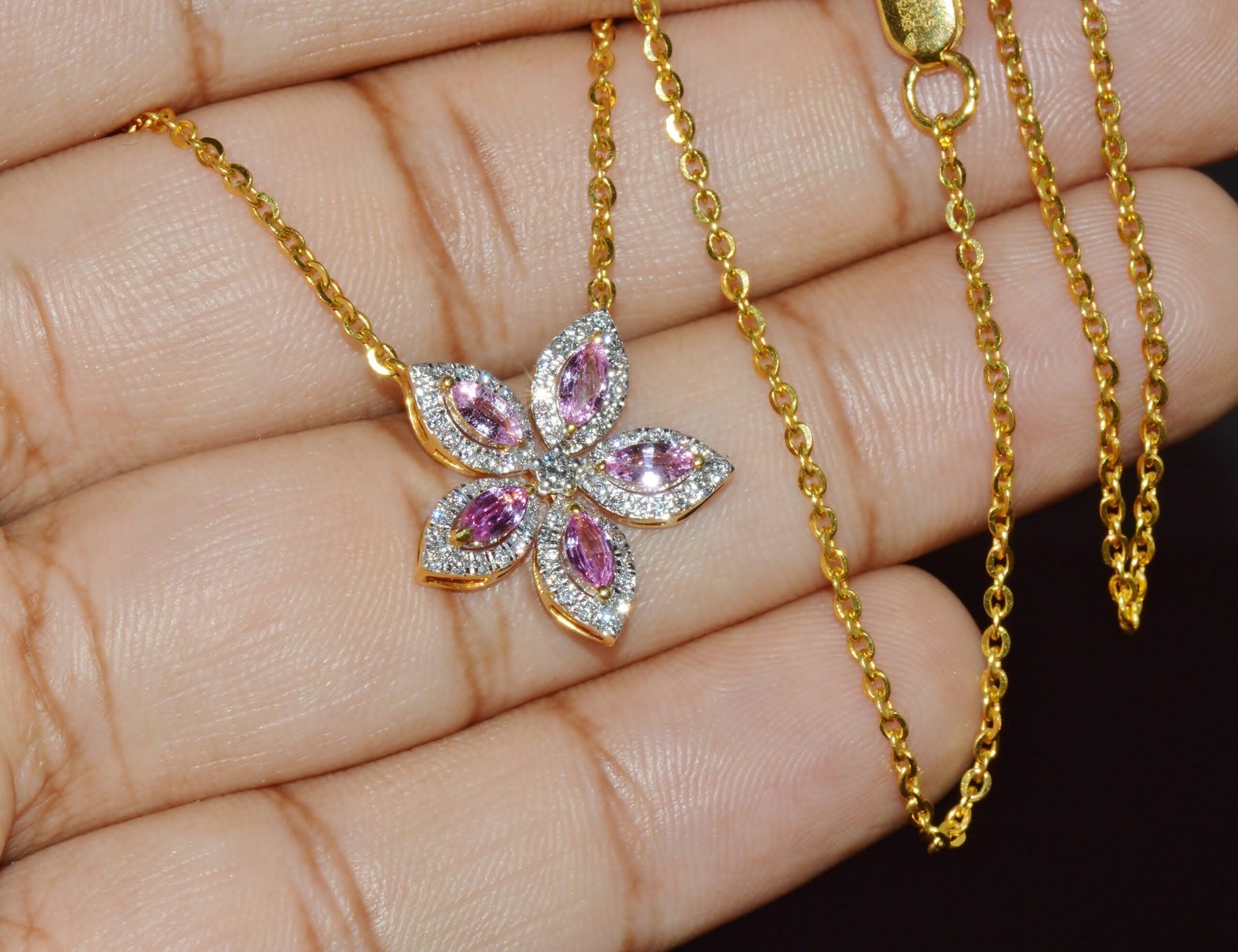 Certified Natural 1.23CTS Pink Sapphire & Diamond Floral Solid 18K Yellow Gold Necklace