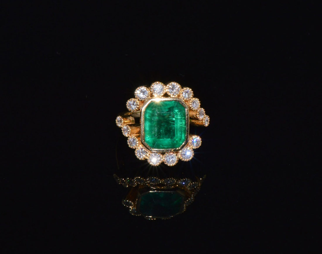 GIA Certified Natural 4.83CTS VS F Diamond Emerald 18K Solid Gold Bypass Ring