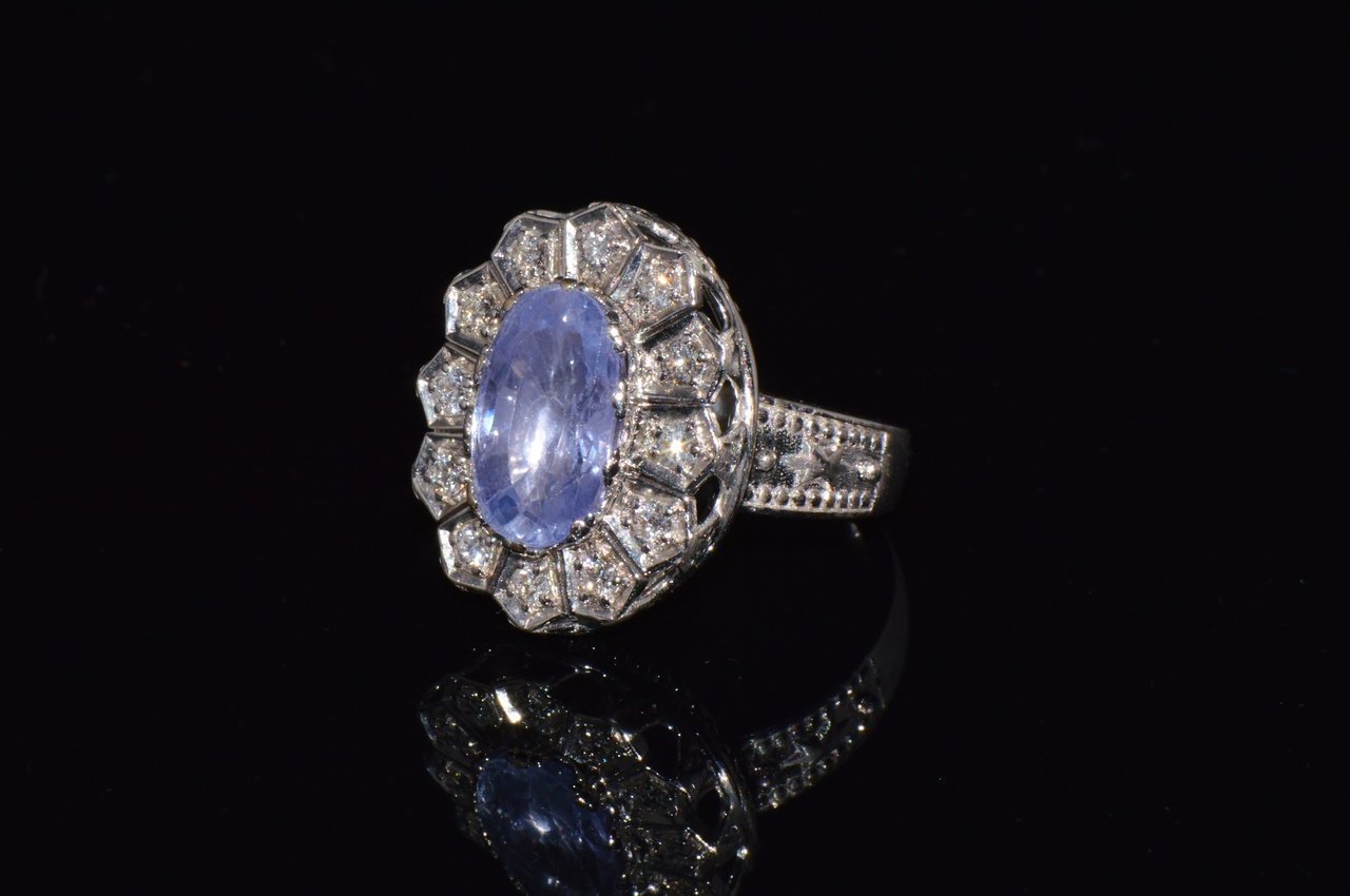 GIA Certified Natural 4CTS VS F Diamond No Heat Violet Sapphire 18K Gold Art Deco Etruscan Halo Ring