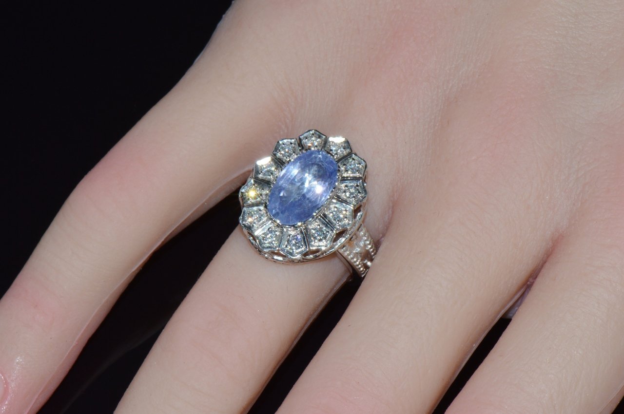 GIA Certified Natural 4CTS VS F Diamond No Heat Violet Sapphire 18K Gold Art Deco Etruscan Halo Ring