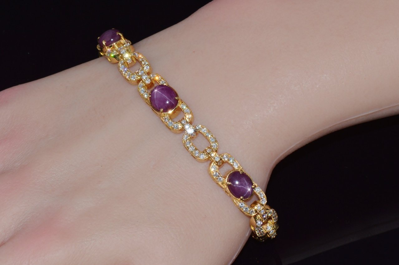 GIA Natural 25.14Cts VS F Diamond Unheated Star Ruby Solid 18K Gold Stacking Tennis Bracelet