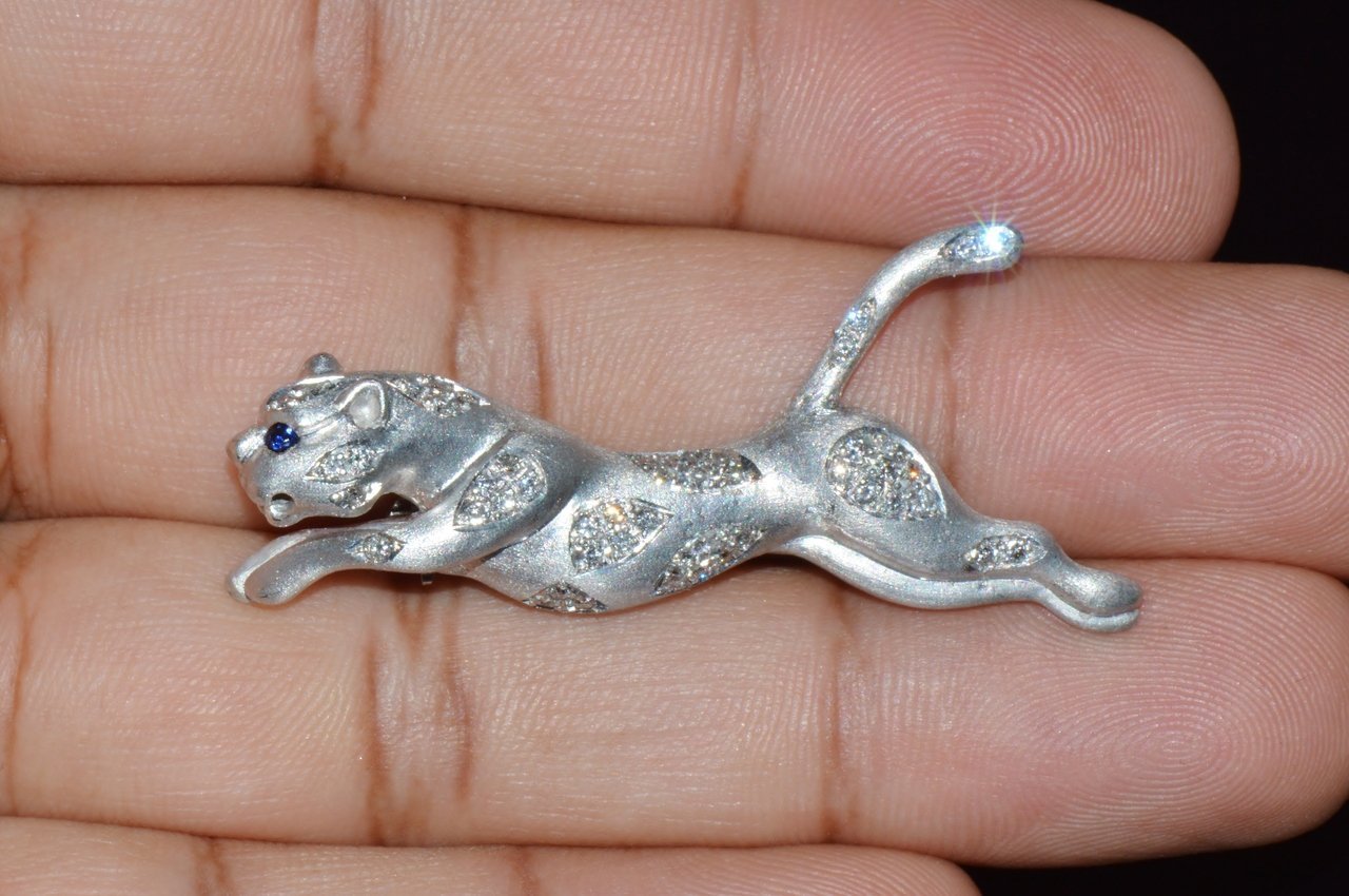 Certified Natural 0.66Cts VS G Diamond Sapphire 14K Solid Gold Panther Brooch Pin
