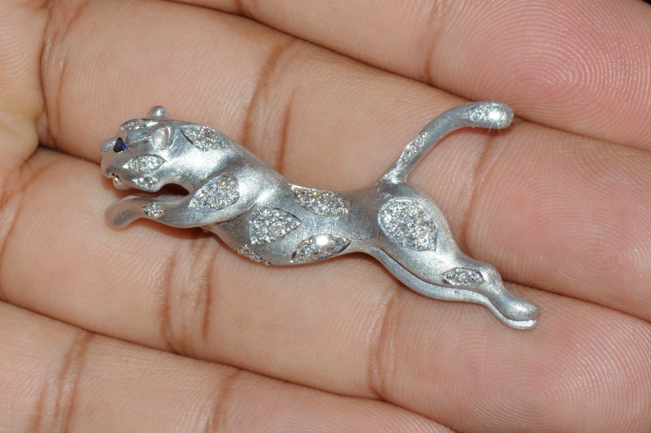 Certified Natural 0.66Cts VS G Diamond Sapphire 14K Solid Gold Panther Brooch Pin