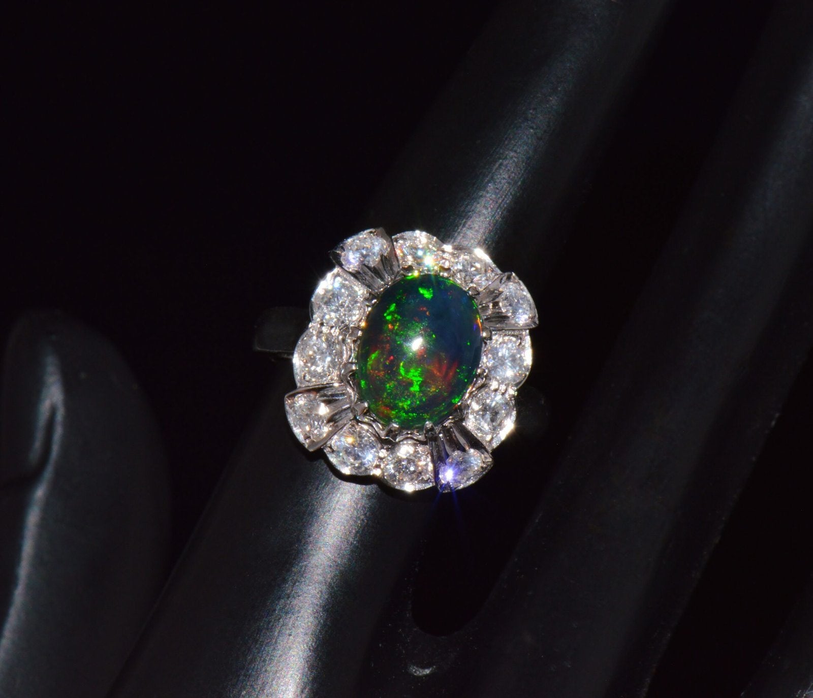 Certified Natural 2.69Cts VS F Diamond Black Opal 18K Solid Gold Tiered Dome Ring
