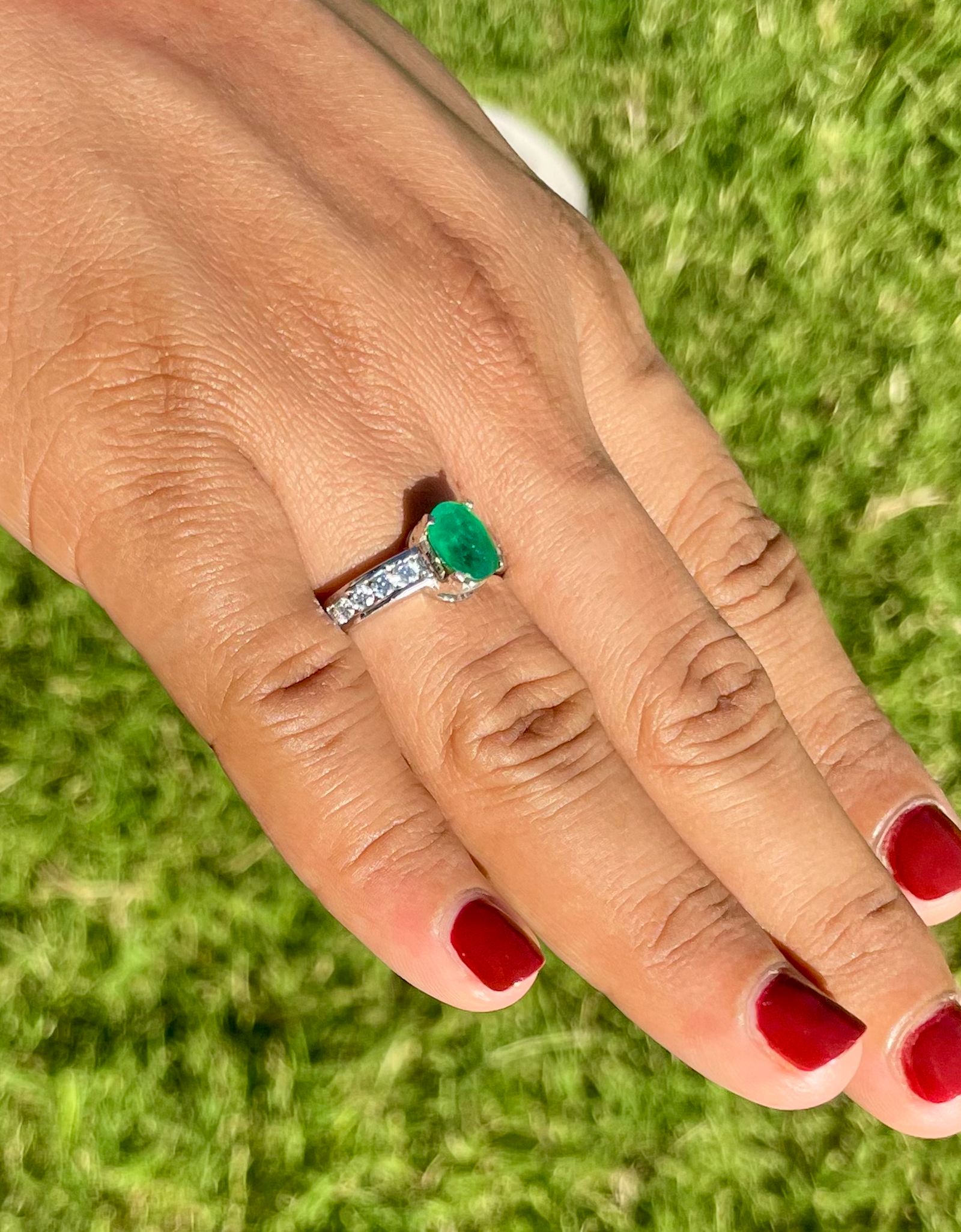 Certified Natural 1.87Cts Emerald VS F Diamond 18K Gold Ring Band