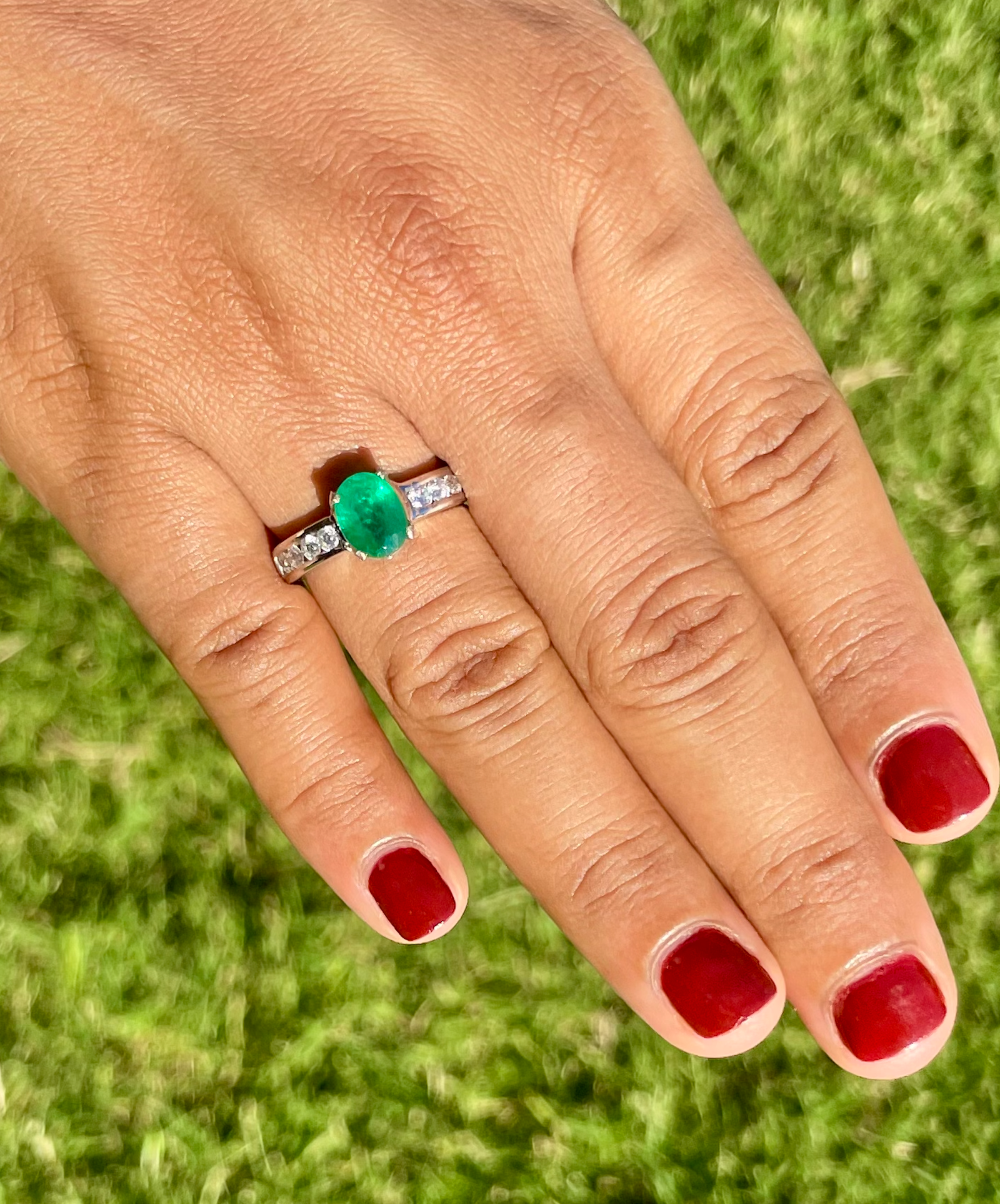 Certified Natural 1.87Cts Emerald VS F Diamond 18K Gold Ring Band
