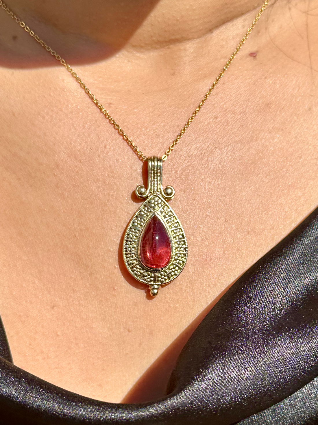 Certified Natural 7.41Cts Pink Tourmaline 18K 750 Solid Gold Filigree Etruscan Pendant