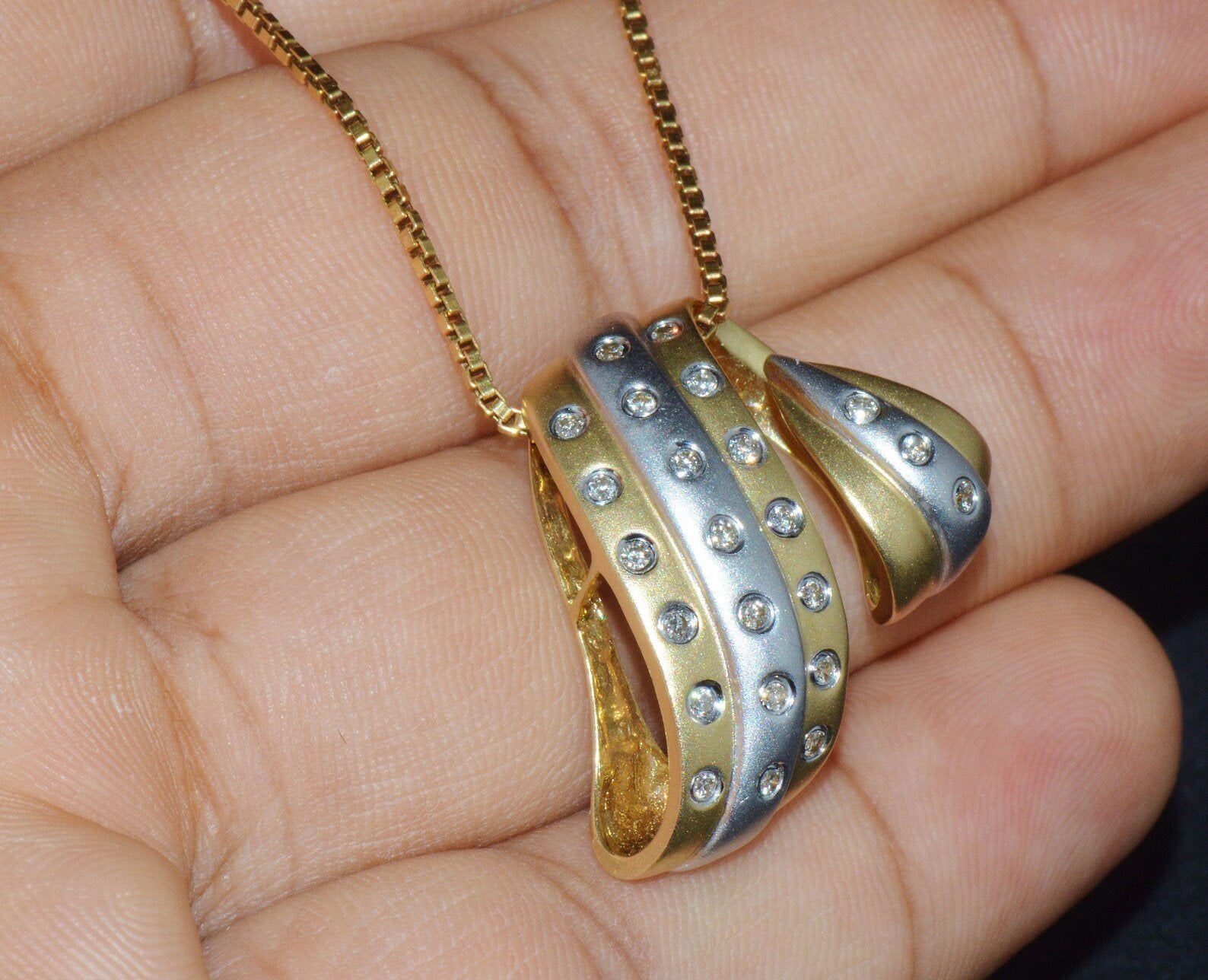 Vintage Natural 0.23CTS Diamond 14K Solid Gold Slide Pendant