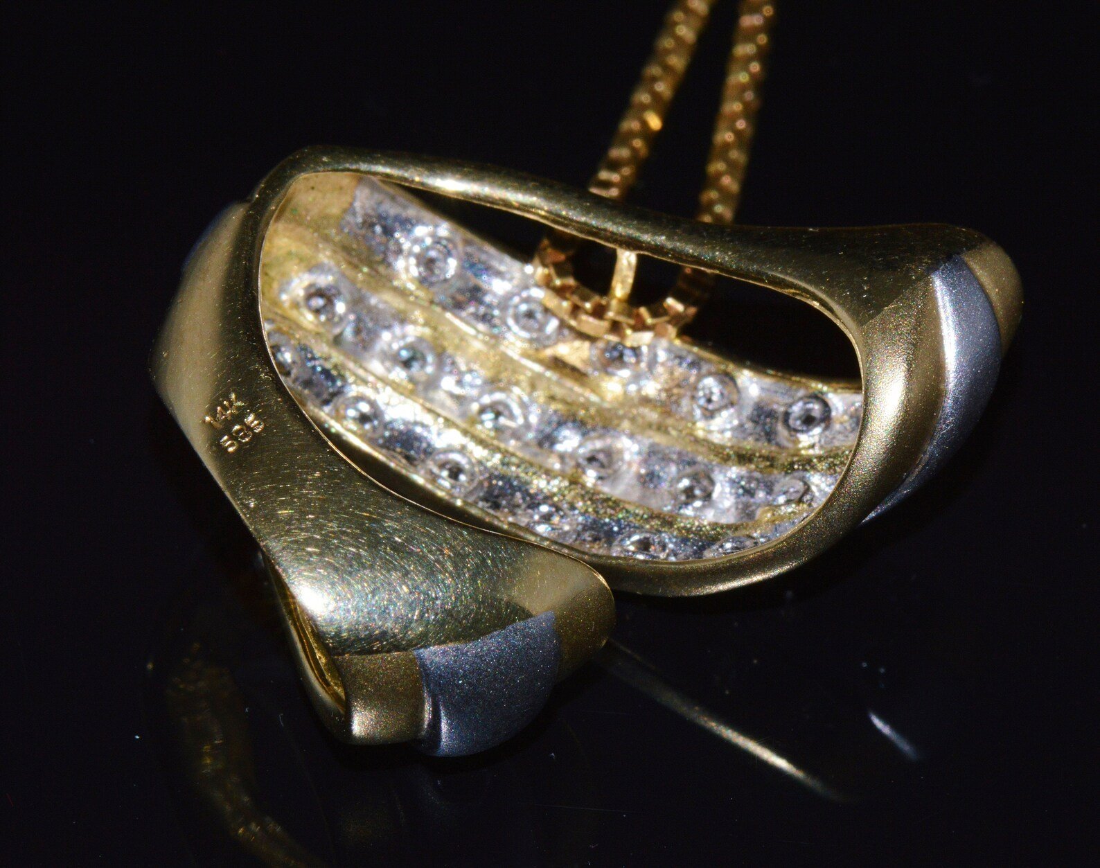 Vintage Natural 0.23CTS Diamond 14K Solid Gold Slide Pendant