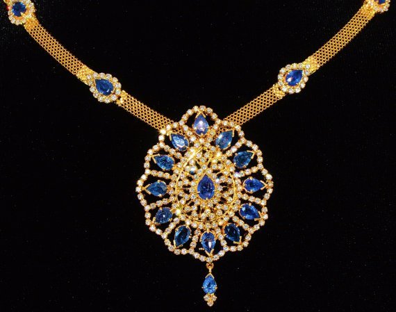 Certified Natural 19.3CTS VVS F Diamond Sapphire 18K Solid Gold Pendant Brooch Necklace