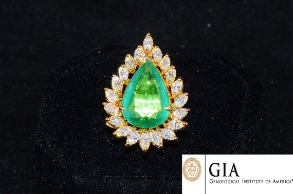 GIA Certified Natural 8.5CTS Zambian Emerald VS F Diamond 18K Solid Gold Statement Ring