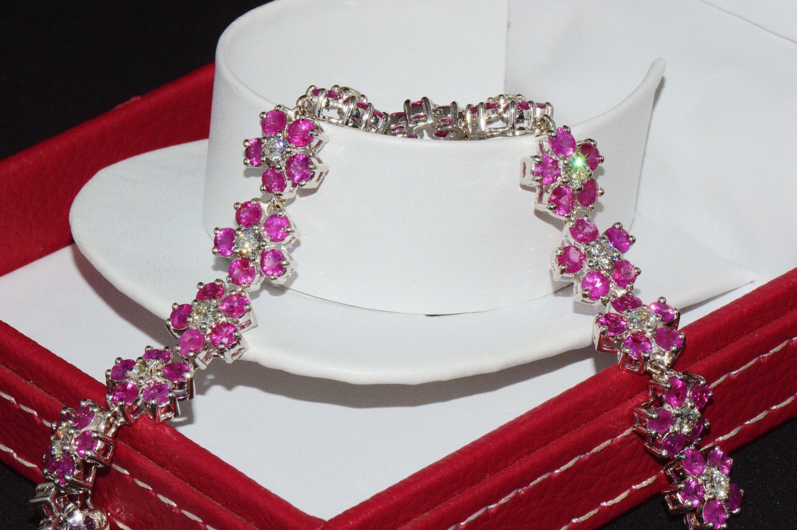 Certified Natural 18.6Ct VS F Diamond Ruby 18K Solid Gold Floral Tennis Bracelet