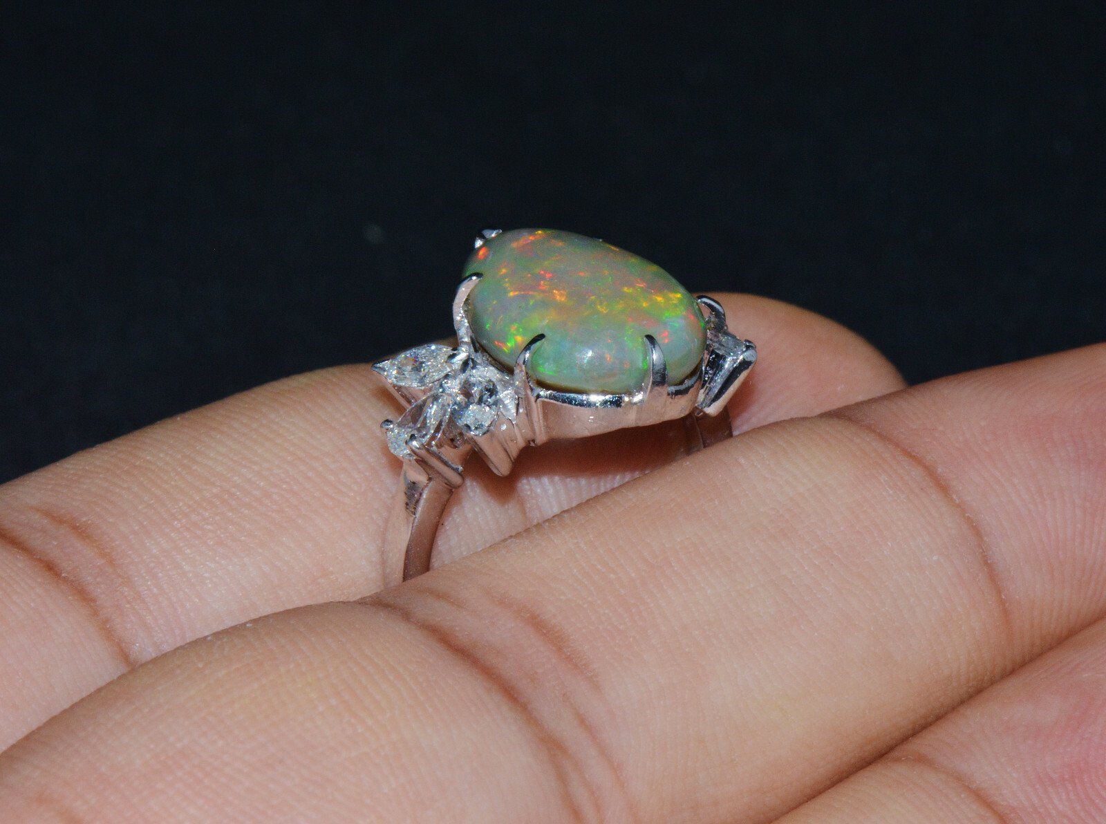 Certified Natural 4.66Cts VS F Diamond Green Opal 18K Solid Gold Cocktail Ring