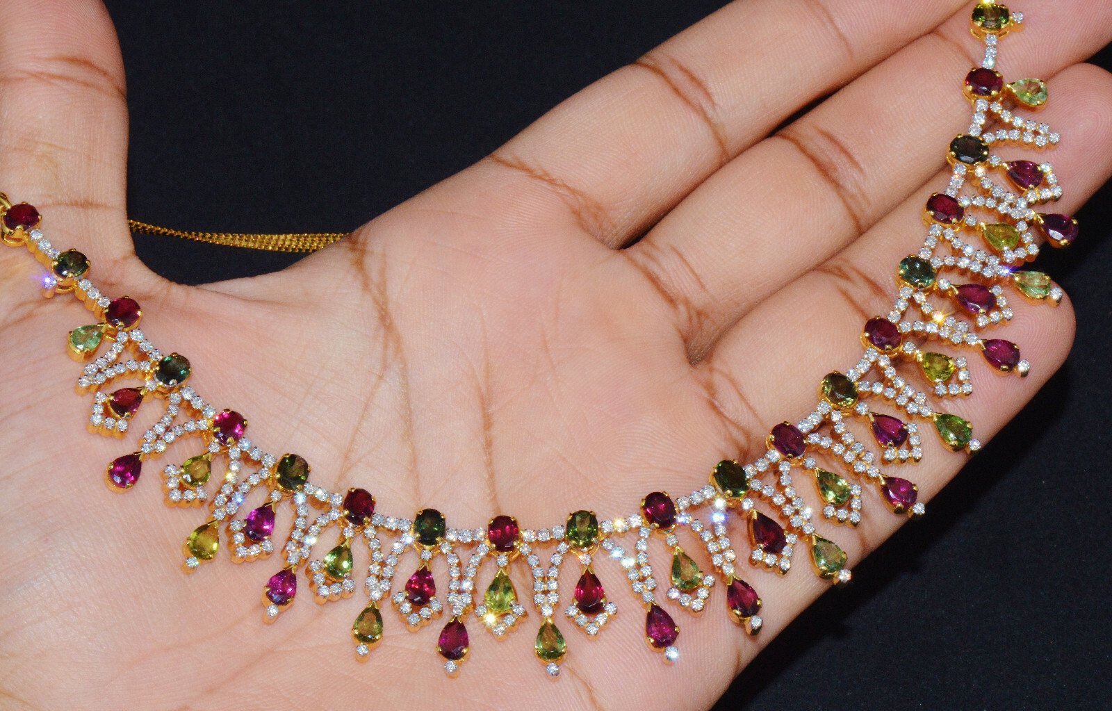Certified Natural 26.2CTS VS G Diamond Tourmaline 18K Solid Gold Cocktail Necklace